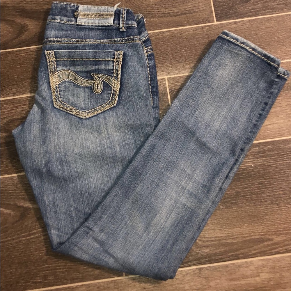 v-star skinny leg size 7
